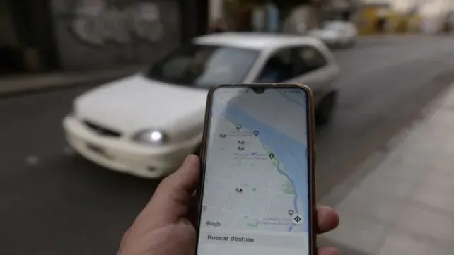 La Municipalidad har&aacute; controles m&aacute;s estrictos a apps de viajes en la ciudad