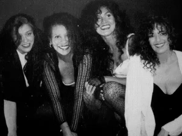 Micro Cultural: Grupos vocales femeninos