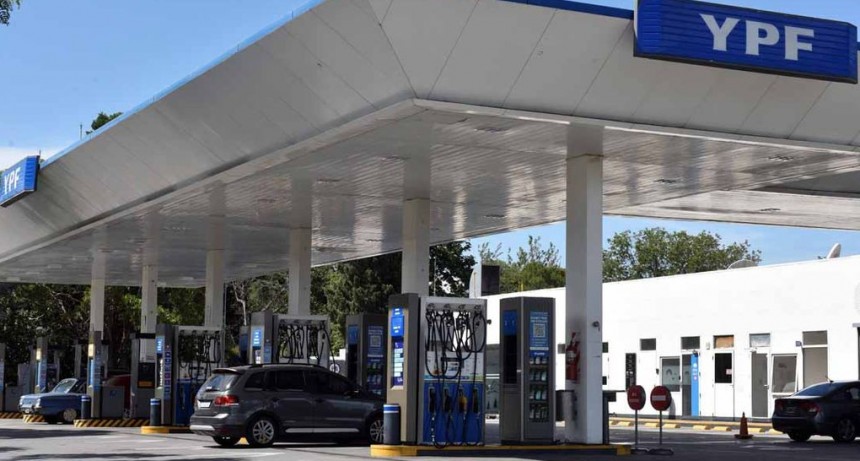 Estaciones de servicio dejar&aacute;n de cobrar con tarjetas de cr&eacute;dito