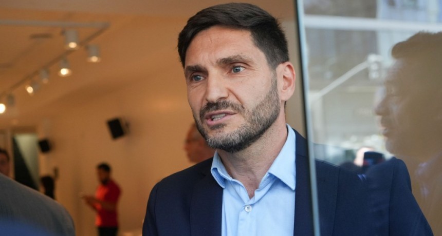 Docentes reclaman a Pullaro que cumpla con la paritaria