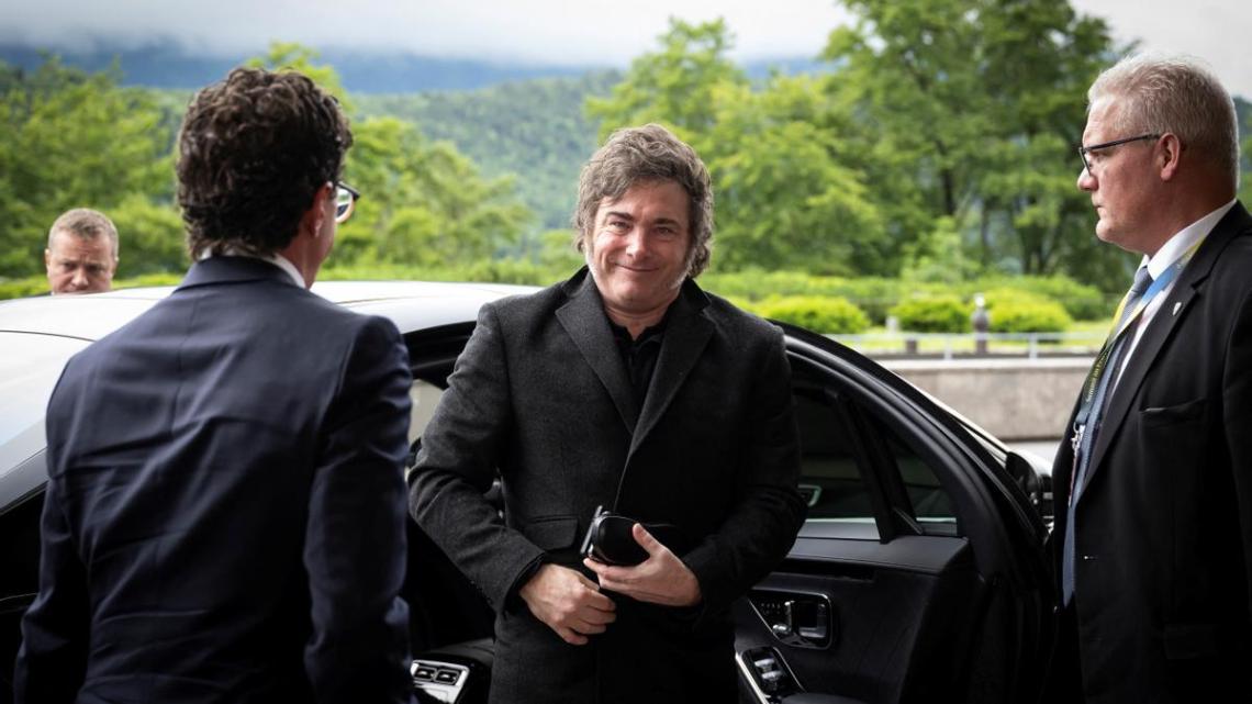 Milei lleg&oacute; a Suiza