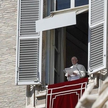 Jornada de oraci&oacute;n convocada por Francisco para decir no a la violencia 