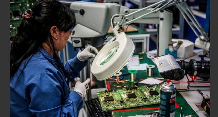 La producci&oacute;n de televisores bajar&iacute;a 30 por ciento