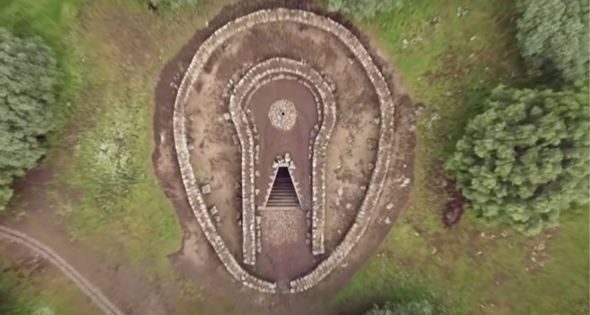  Arque&oacute;logos descubrieron un &lsquo;pozo de los deseos&rsquo; de 3 mil a&ntilde;os 