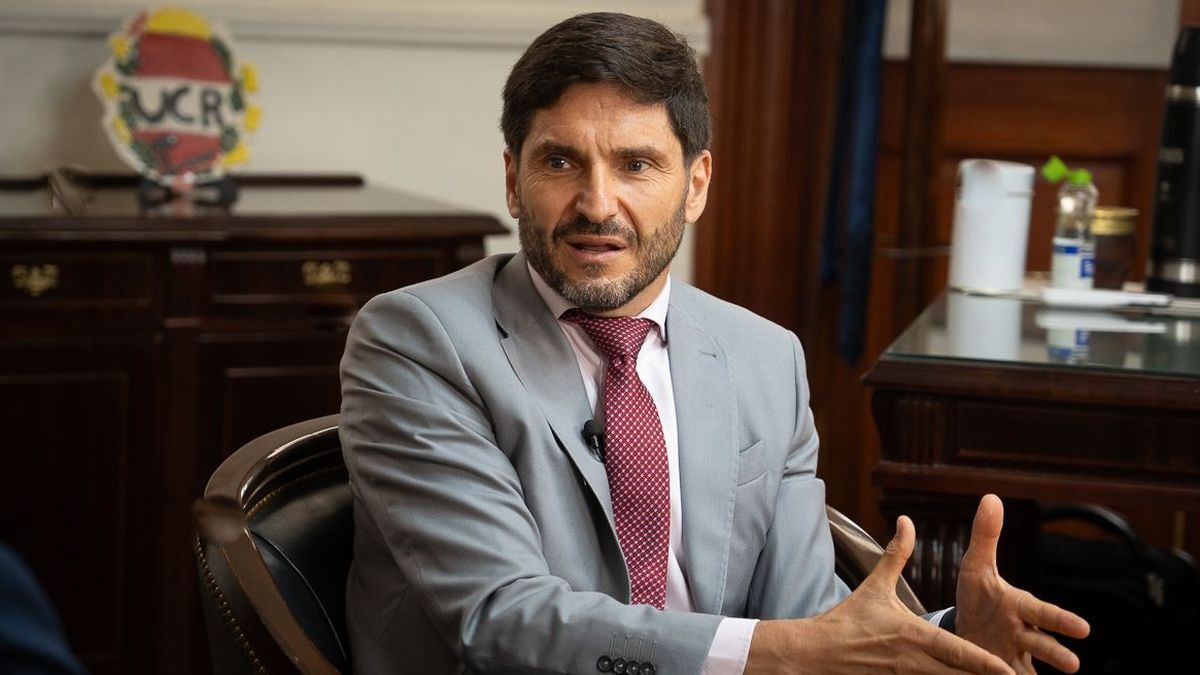 Maximiliano Pullaro critic&oacute; a Luis Caputo