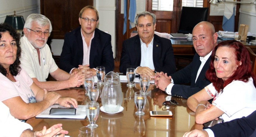 La paritaria de trabajadores estatales contin&uacute;a este lunes