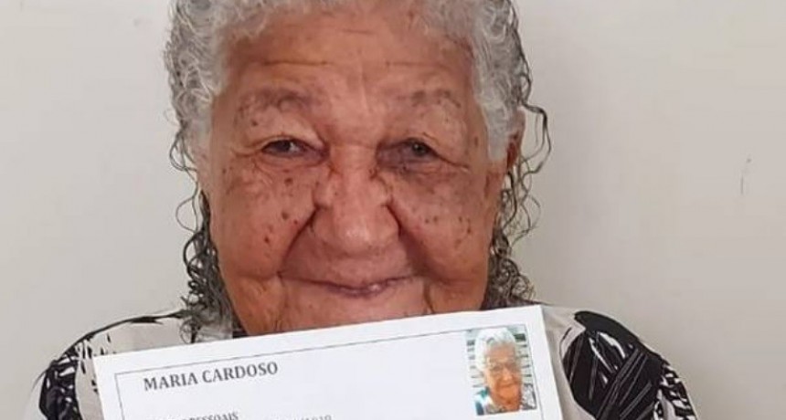 Una mujer de 101 a&ntilde;os busca trabajo para comprar comida y vino