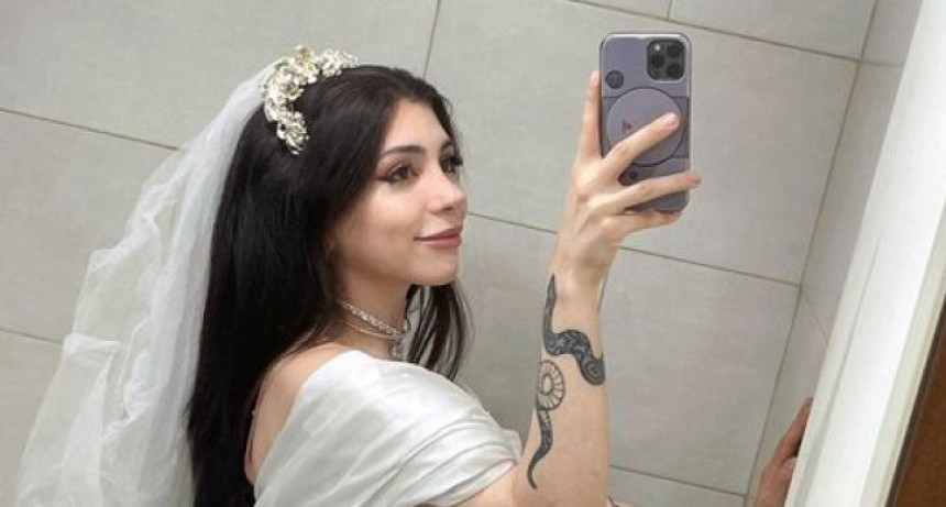 Influencer se cas&oacute; con ella misma y ahora se quiere divorciar
