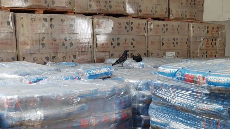 Nueva denuncia por retenci&oacute;n de alimentos en Capital Humano