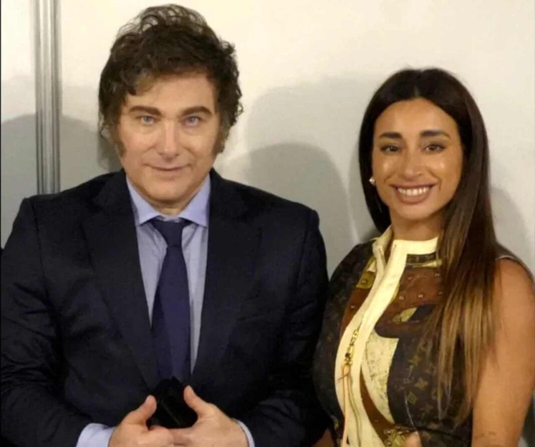 El Gobierno dio detalles del vuelo privado que tom&oacute; la mujer que habr&iacute;a ingresado al pa&iacute;s con valijas sin registrar