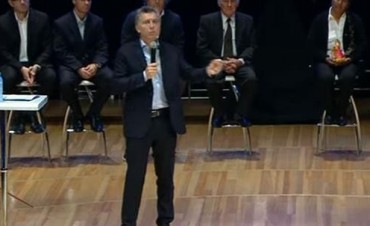 El Gobierno nacional critic&oacute; el paro de maestros