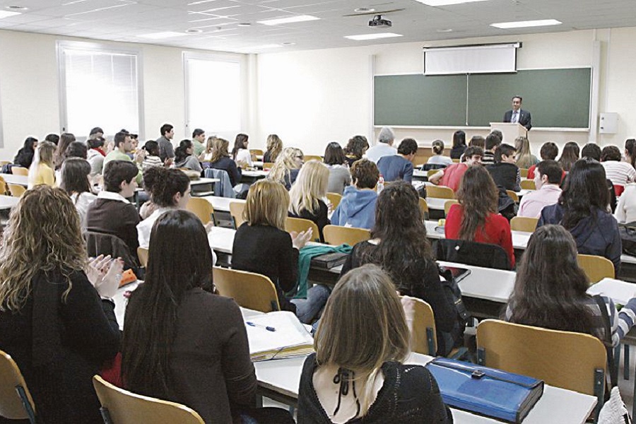 Pablo Petroni: "El aula es el lugar d&oacute;nde aprendemos a preguntar"