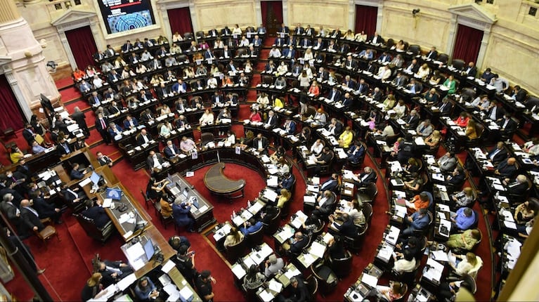 Diputados reprograma su agenda