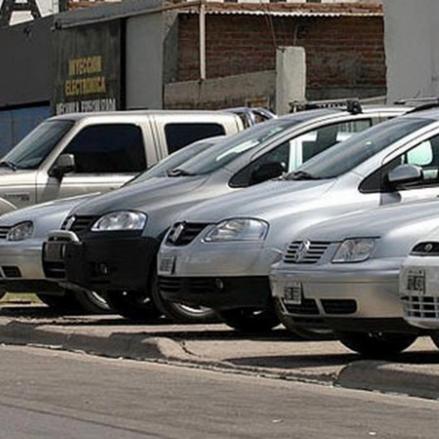 El patentamiento de veh&iacute;culos subi&oacute; veinticinco por ciento en la capital provincial
