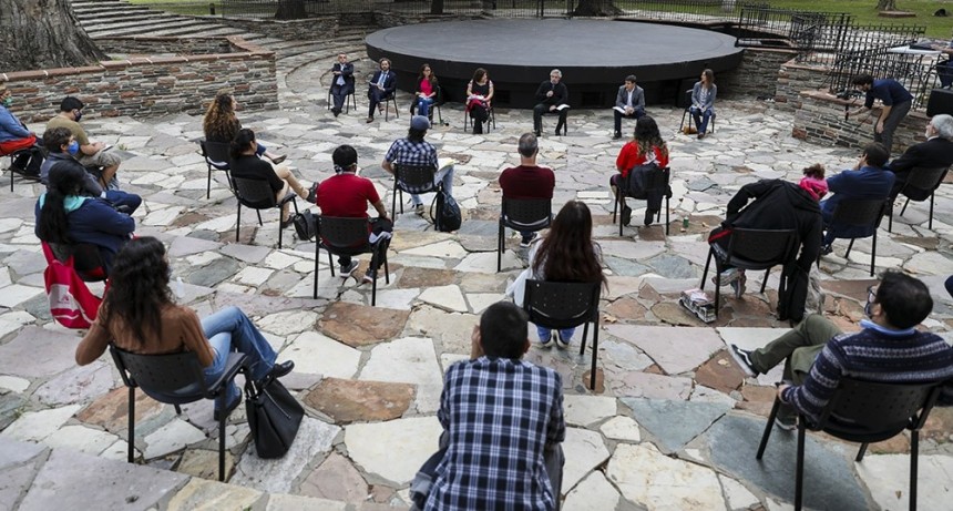 Referentes de barrios populares tuvieron un encuentro con el presidente Alberto Fern&aacute;ndez