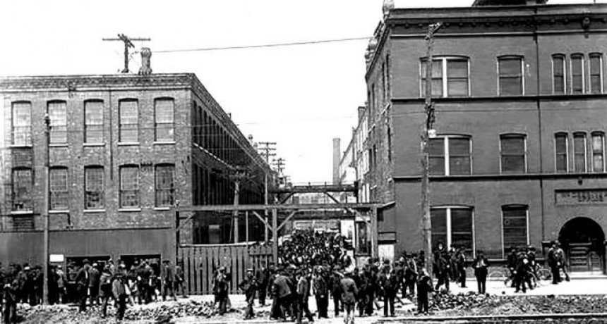 Marcelino Maina: "La Internacional Obrera define sumarse al primero de mayo como d&iacute;a del Trabajador"