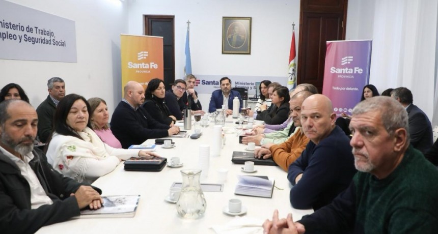 El gobierno ofreci&oacute; un 18% de aumento a docentes y estatales