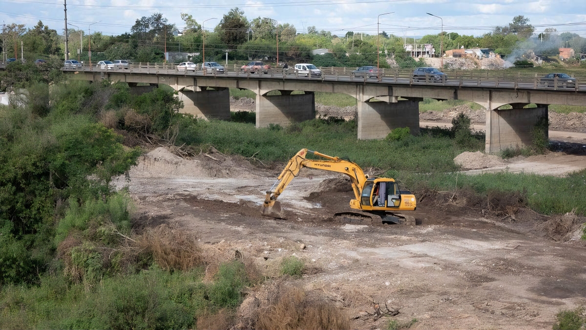 Relocalizaci&oacute;n de familias por el nuevo puente Santa Fe &ndash; Santo Tom&eacute;