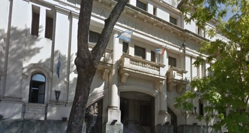 Un hombre comienza a ser juzgado por abusar sexualmente de su propia hija