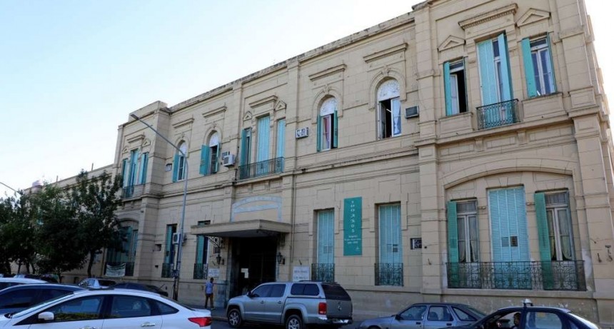 Instalaron una c&aacute;mara frigor&iacute;fica en el Cullen para anticiparse al colapso de la morgue