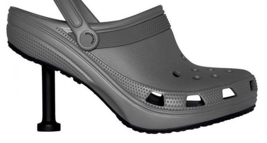 Lanzaron a la venta crocs con tac&oacute;n 