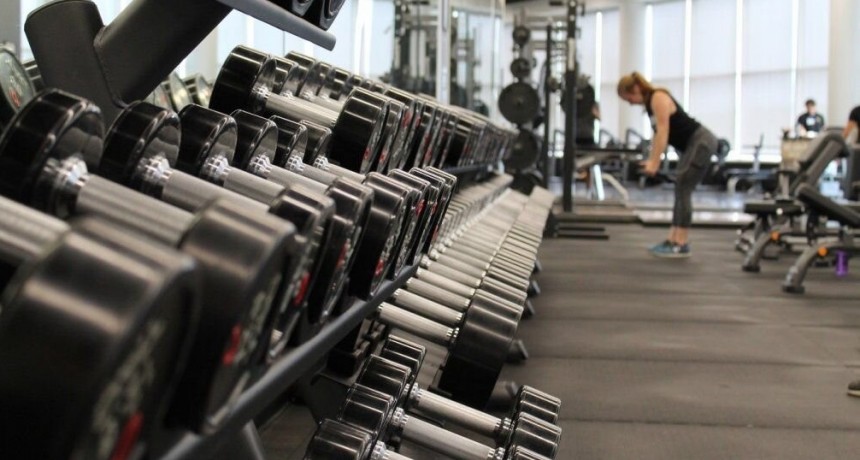 Gimnasios retoman sus actividades a la espera de definiciones sobre el aforo
