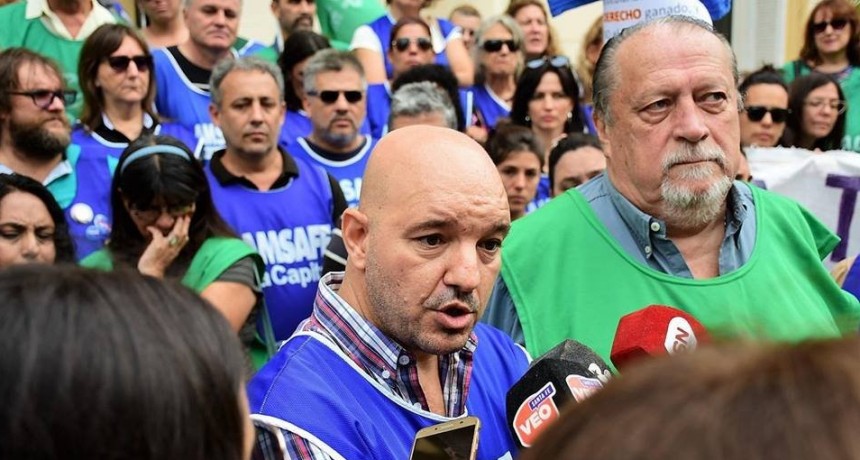 Gremios docentes piden al Gobierno de Santa Fe que reabra la discusi&oacute;n salarial