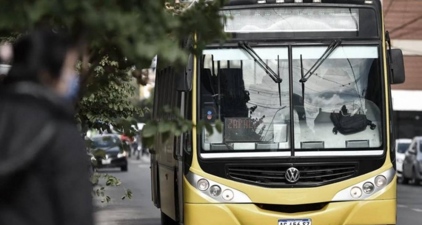 Intendentes se movilizan por subsidios al transporte