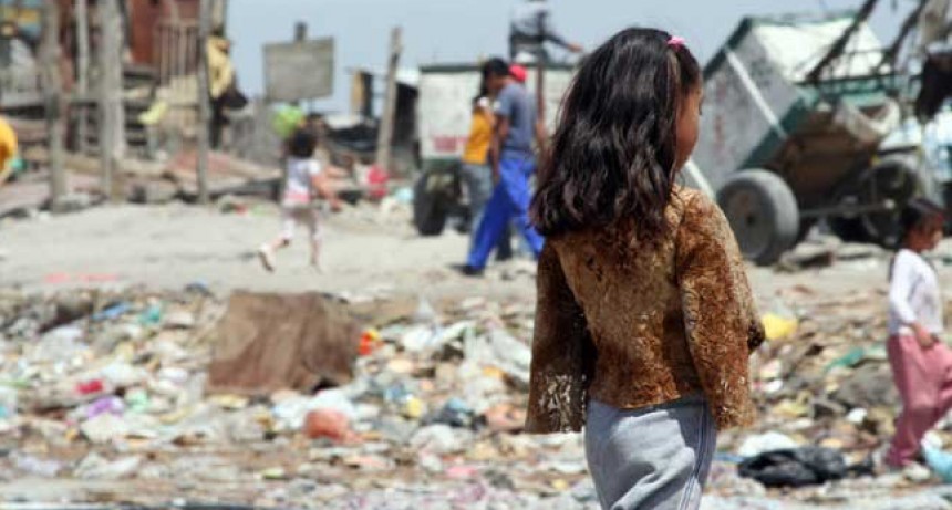 La pobreza infantil alcanz&oacute; en 2024 su mayor nivel desde 2001