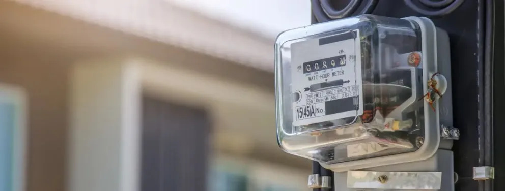 Comerciantes reclaman por el alto costo el&eacute;ctrico