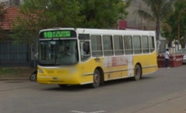 Los choferes de la l&iacute;nea 18 acordaron ingresar a Santa Rosa de Lima solo con custodia policial