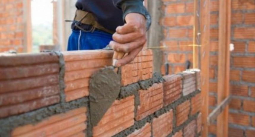 El 80 % de la mano de obra se encuentra trabajando en construcciones privadas