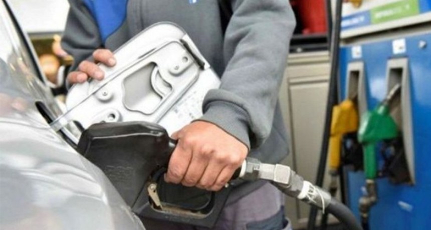 El precio del combustible subi&oacute; un 37% en Santa Fe durante el primer semestre