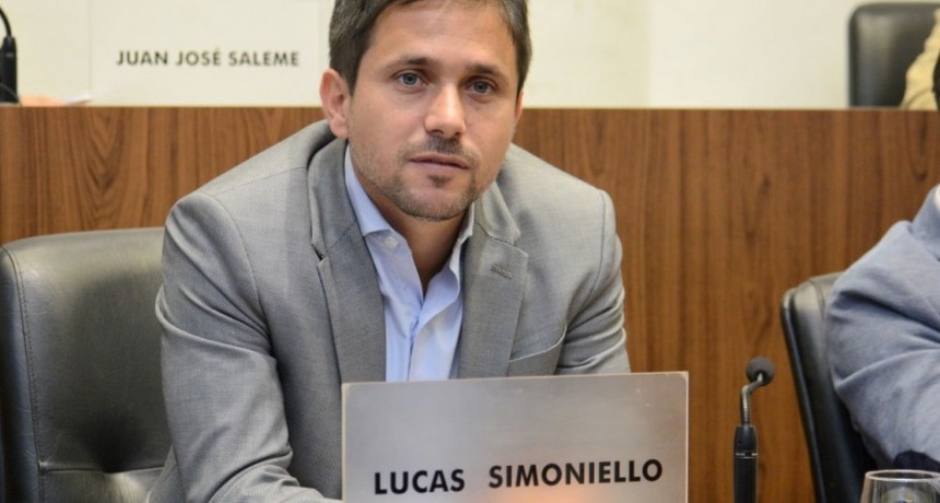 Lucas Simoniello: "El proyecto Habitar Santa Fe busca convertir los bonos de la deuda de Naci&oacute;n, en viviendas"
