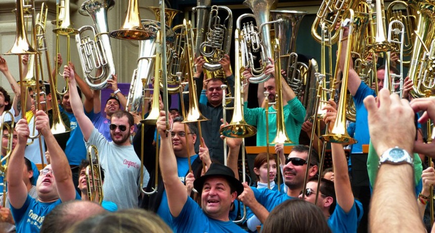 Mili L&oacute;pez: "Estudiantes han venido a dedo, desde Per&uacute;, para participar de Trombonanza" 