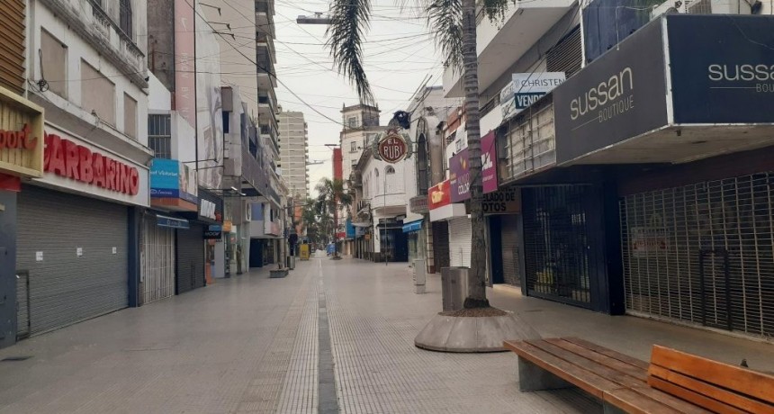 Los locales cierran principalmente por los costos fijos