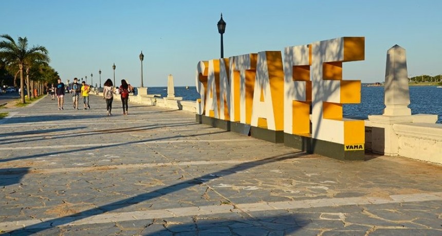 El Concejo analiza concesionar los paradores de la costanera