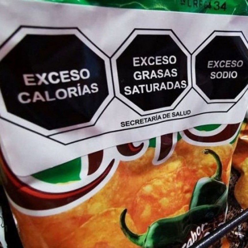 Desde ma&ntilde;ana las empresas que no pidieron pr&oacute;rroga deber&aacute;n llevar el etiquetado frontal en sus productos