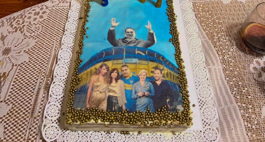 Una chica pidi&oacute; que en su torta de cumplea&ntilde;os haya im&aacute;genes de Taylor Swift y Per&oacute;n