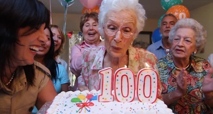 Cient&iacute;fico dice que podemos vivir hasta 20 mil a&ntilde;os