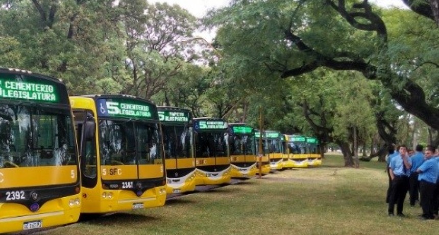 Choferes de colectivos amenazan con un paro de 72 horas 