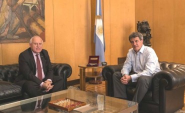 Miguel Lifschitz y Alfonso Prat Gay se reunieron para hablar sobre la inclusi&oacute;n de obras en el presupuesto