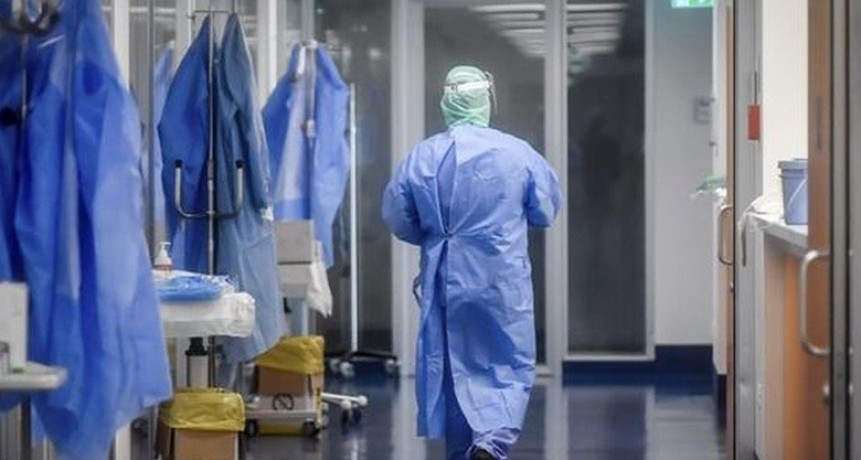 Uno de cada diez profesionales de la salud tienen covid_19 en la provincia