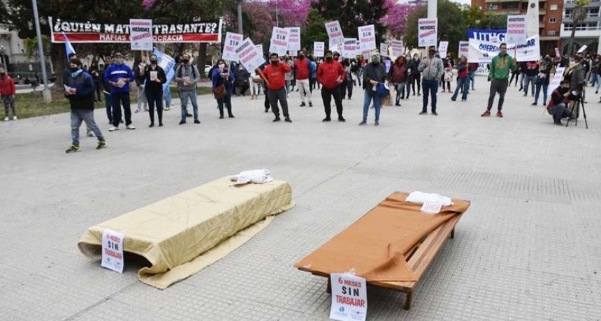 Los gastron&oacute;micos se re&uacute;nen este jueves para definir cuando vuelven a abrir