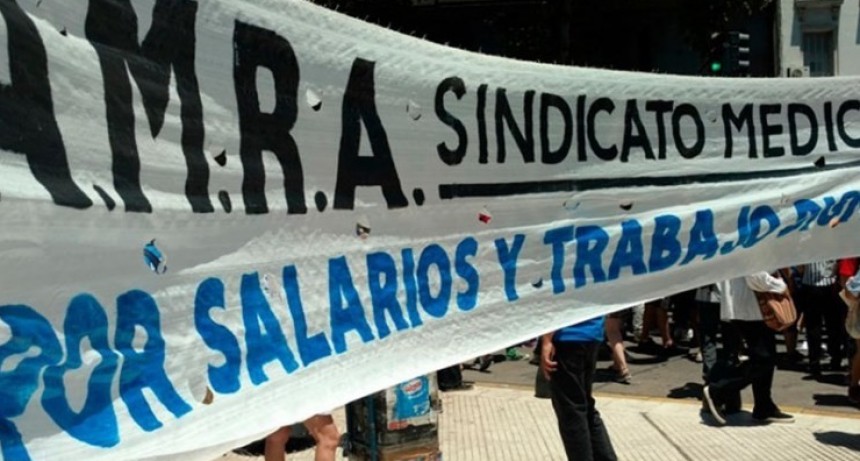 Los profesionales de la salud definen este viernes si aceptan la propuesta salarial del gobierno