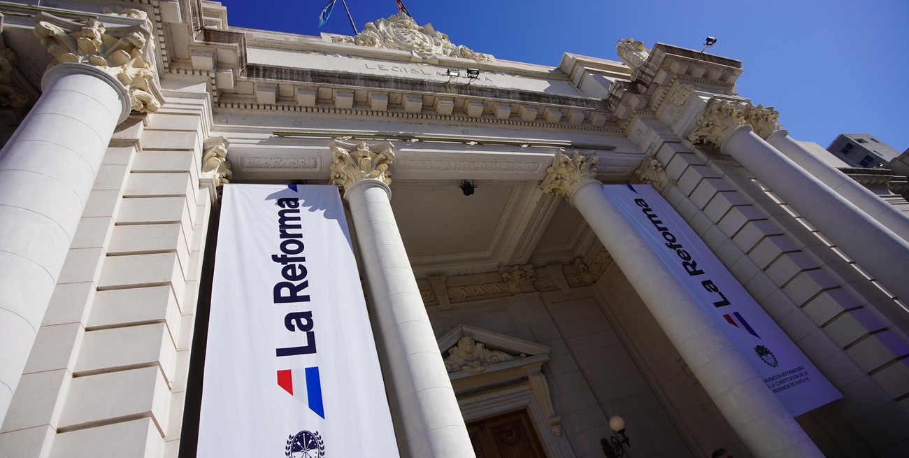 La nueva Constituci&oacute;n dej&oacute; trabajo legislativo