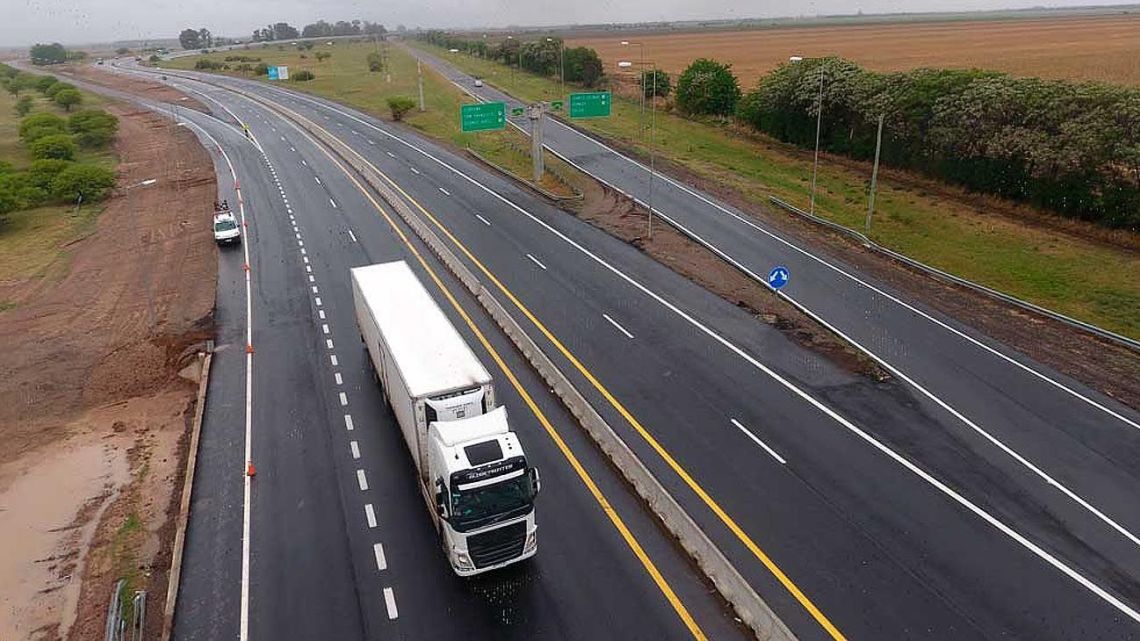 Avanza el plan del Gobierno para intentar concesionar 2.600 kil&oacute;metros de rutas provinciales