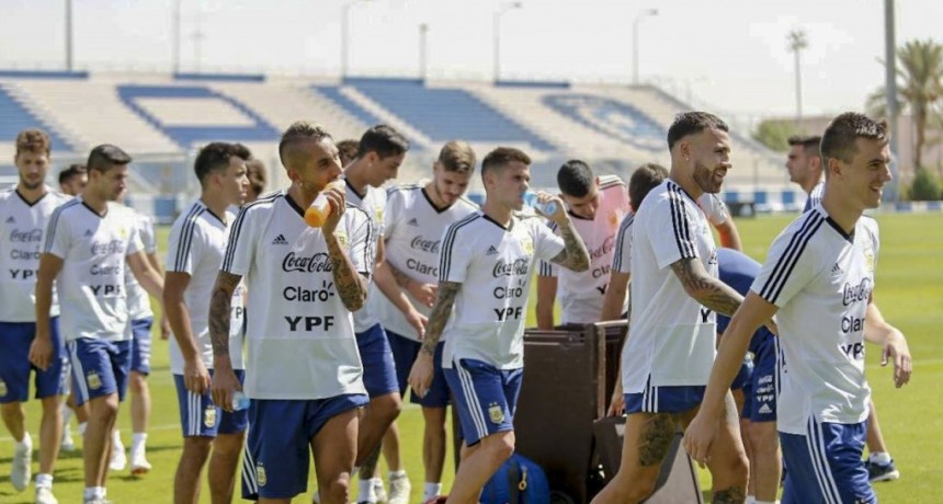 Argentina y Brasil juegan un amistoso en Arabia Saudita