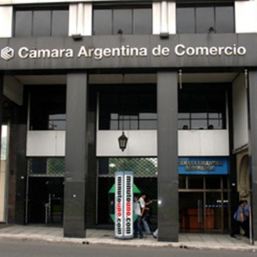 Comerciantes cuestionan plazos abusivos de las tarjetas 