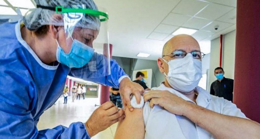 Tercera dosis para personas con factores de riesgo